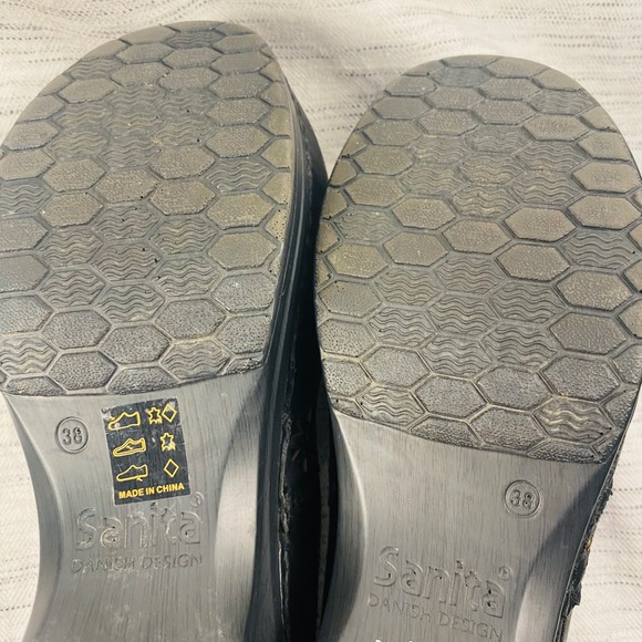 Sanita Black Leather Studded Y2K Clogs Size 7.5 Whimsigoth Witchy Comfort - Picture 9 of 9